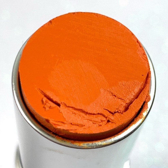 MAC Paintstick Genuine Orange *DAMAGED* - Picture 3 of 5